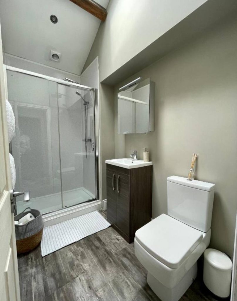 queens_cottage04