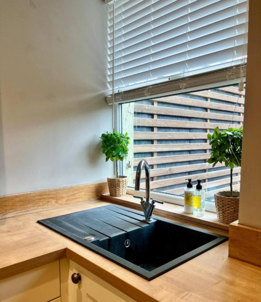 queens_cottage08