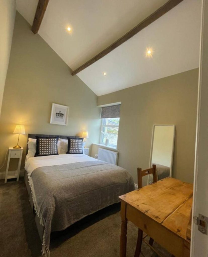 queens_cottage12