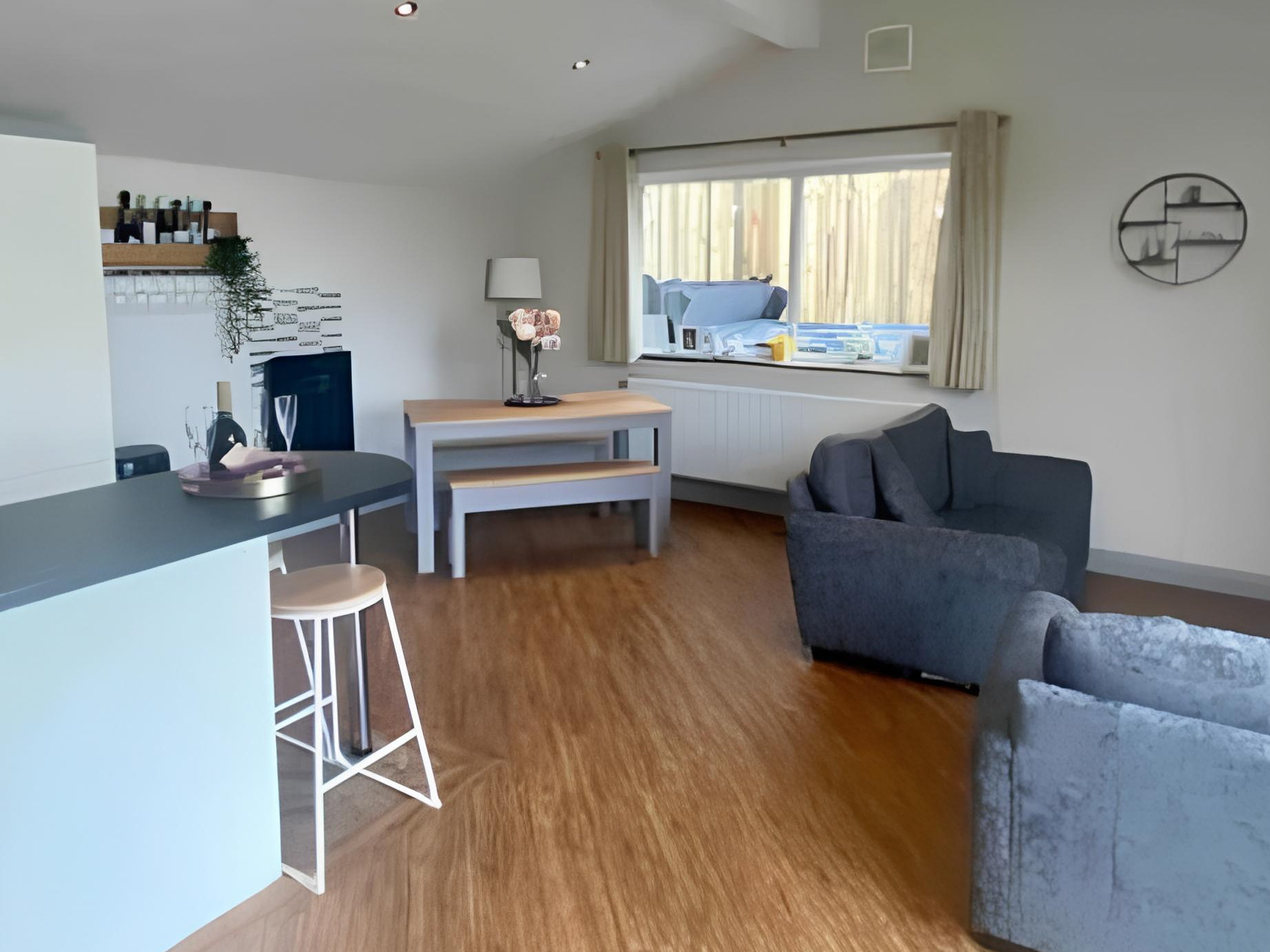 Whitemoore Lodge, Foulridge Whitemoor View Lodge in Lancashire offers a two-bedroom, two-bathroom holiday home with a private entrance
